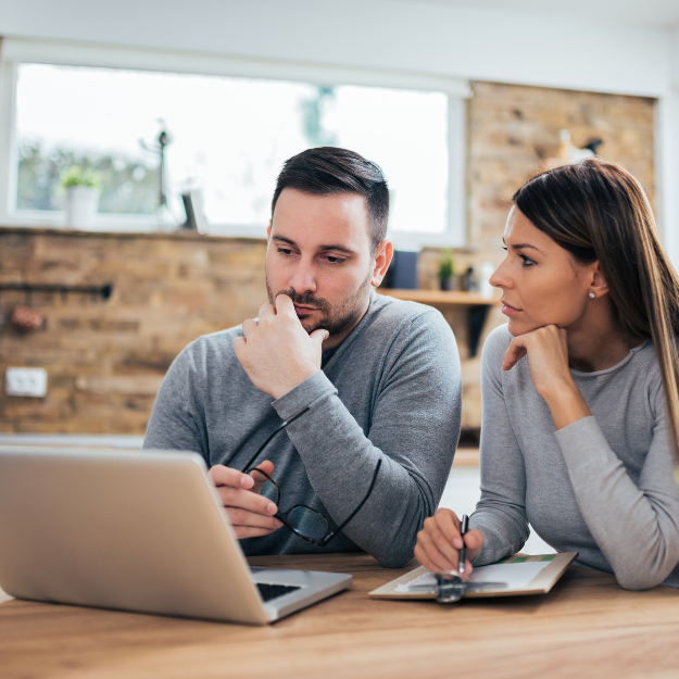 Should You Buy Before You Sell in Winnipeg? (2026 Guide)